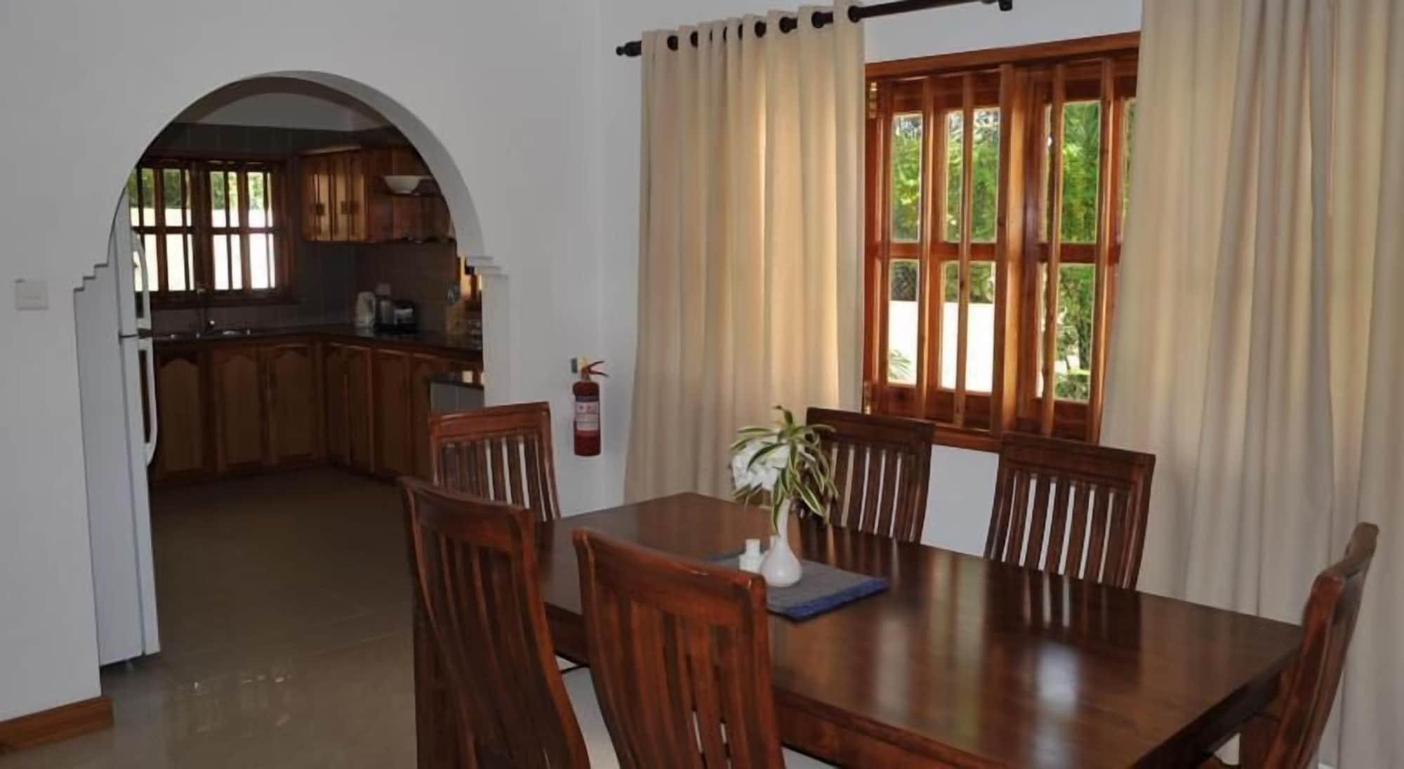 La Fontaine Holiday Apartment Бель-Омбр Экстерьер фото